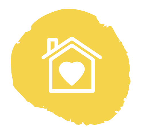 Disegno di casa colore bianco con cuore dentro su sfondo giallo